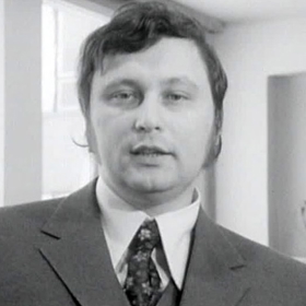 Jaromír Mayer byl druhým manželem Evy Pilarové. Jejich manželství trvalo 3 roky.