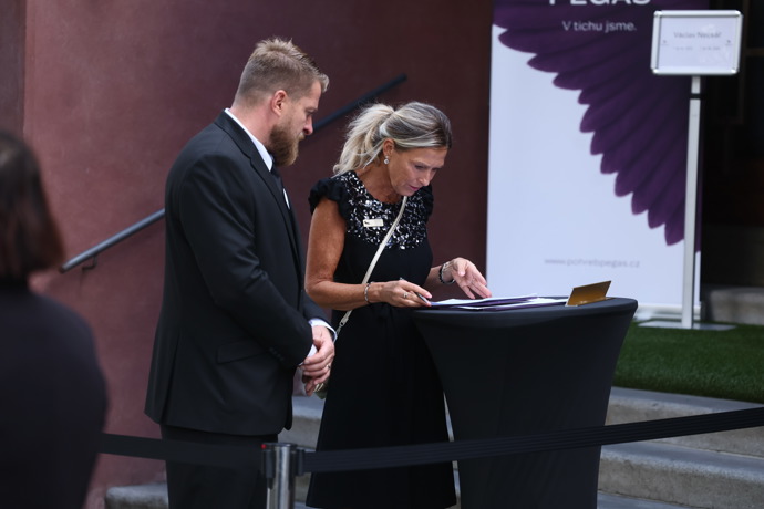 FOTO: Václav Neckař mladší byl jediným synem Václava Neckaře. – stránka 19