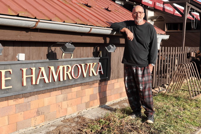 FOTO: Pohlreich dal restauraci jednu hvězdu, ale to spíše ze soucitu. – stránka 194