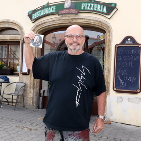 Zdeněk Pohlreich nakonec jednu hvězdičku restauraci věnoval.