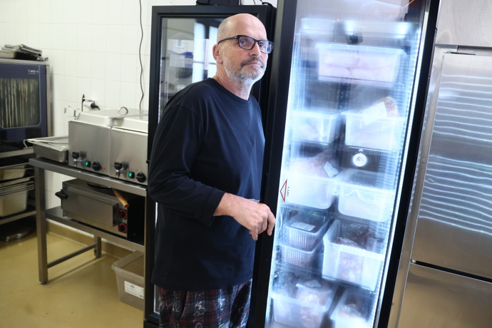 FOTO: Zdeněk Pohlreich to měl tentokrát opravdu těžké. V restauraci nebylo nic dobře. – stránka 32