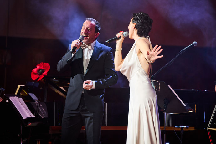 FOTO: Oba dva si koncert náležitě užívali. – stránka 1