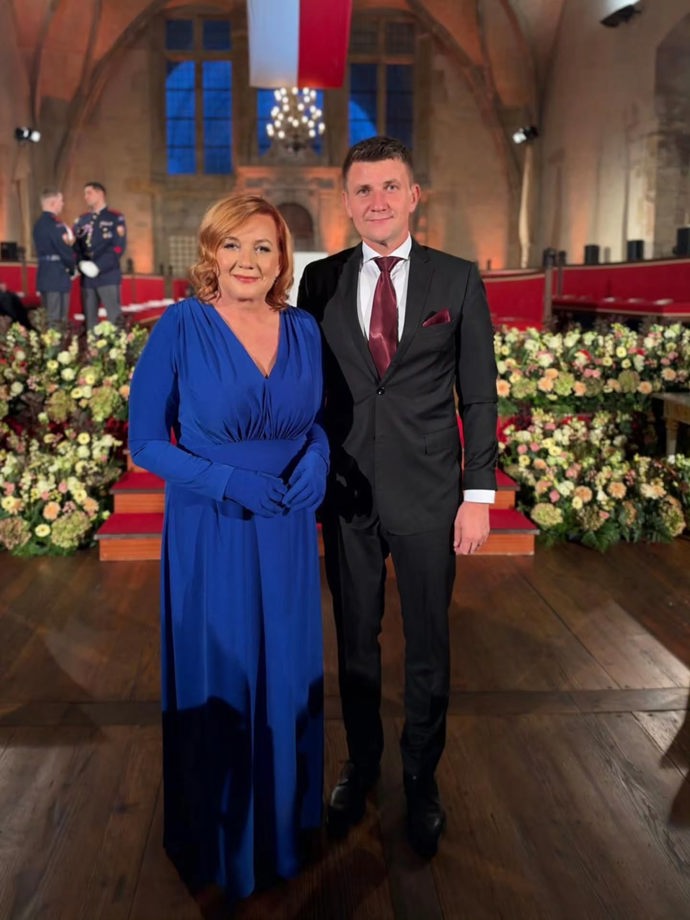 FOTO: Ministryně Alena Schillerová spolu se synem.
