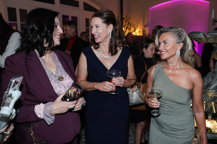 FOTO: Lenka Beličková poprvé od tragédie ve společnosti. – stránka 5