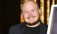 Artur Štaidl si opečovává svůj knír.
