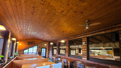 FOTO: Restaurace nabízí dostatek prostoru pro ubytované hosty i kolemjdoucí lyžaře.