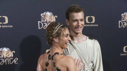 FOTO: Tomas Sean Pšenička si při tanci roztrhl kostým.
