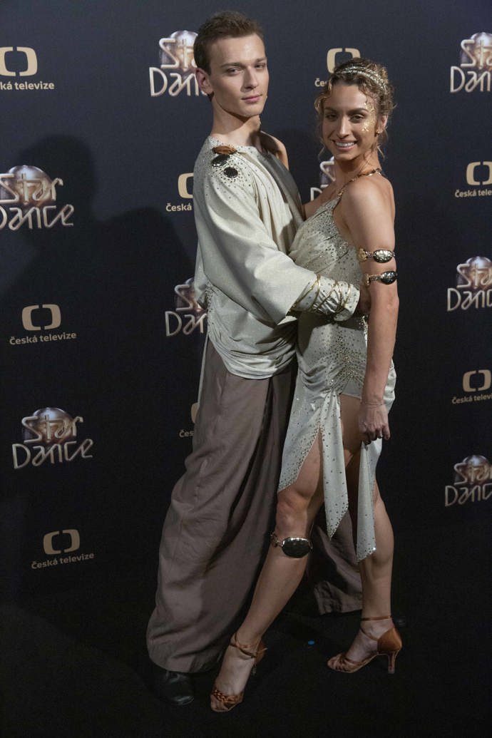 FOTO: Tomas Sean Pšenička a Natálie Otáhalová tančili jive. – stránka 8