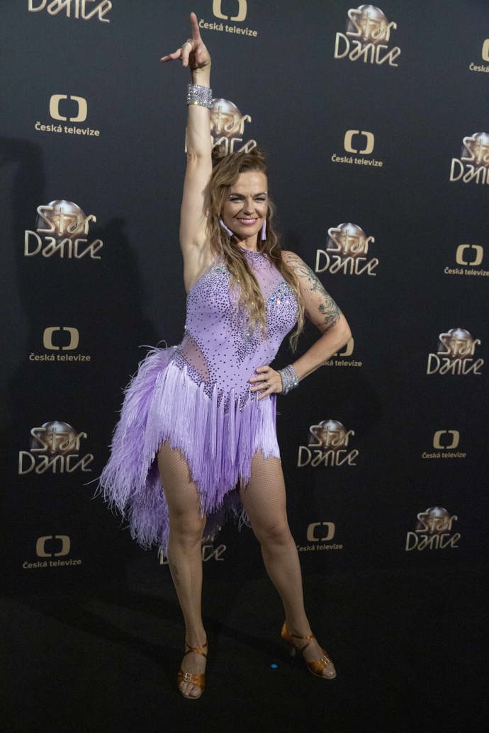 FOTO: Uchvatná Marta Jandová během třetího tanečního večera letošní Stardance. – stránka 2