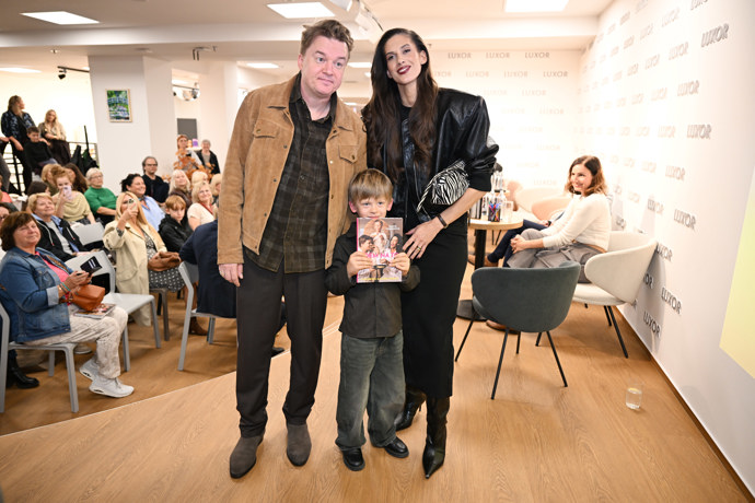 FOTO: Aneta Vignerová se svým synem a manželem. – stránka 7