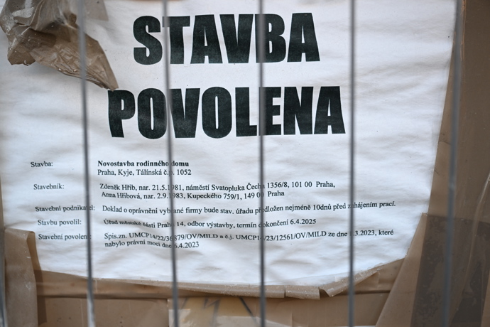FOTO: Zdeněk Hřib si pozemek pořídil už v roce 2015 za 4,2 milionu korun, samotnou stavbu pak financoval loni pomocí hypotéky. – stránka 13