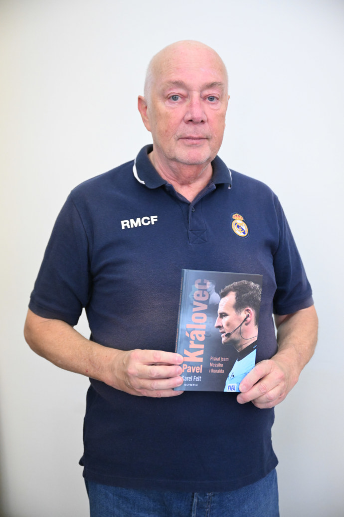 FOTO: S Pavlem Královcem spolupracoval na knize publicista a autor Karel Felt. – stránka 12