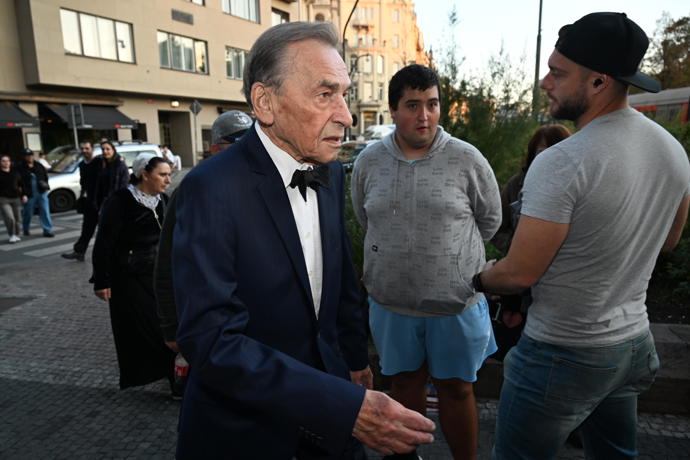 FOTO: František Němec míří na Thalie. – stránka 58