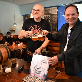 Lou Fanánek Hagen pokřtil svou desku-