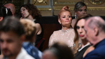 FOTO: Erika Stárková v davu.
