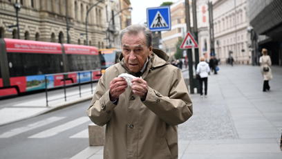 FOTO: František Němec přišel dát poslední sbohem Jiřímu Štěpničkovi.