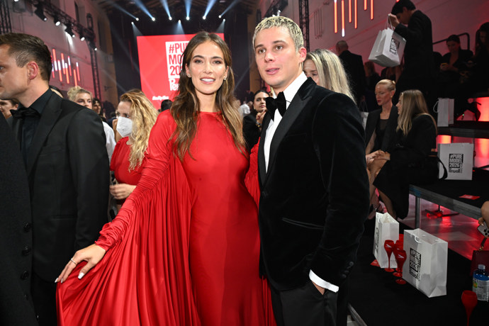 FOTO: Andrea a Sebastian společně zapózovali fotografům. – stránka 4