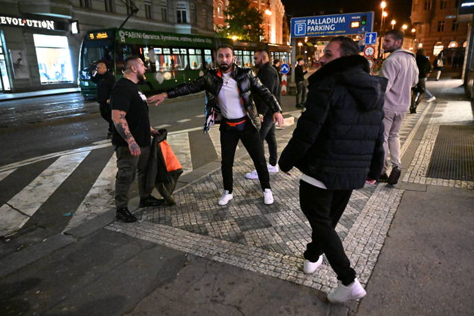 FOTO: Situace byla pořádně vyostřená. – stránka 8