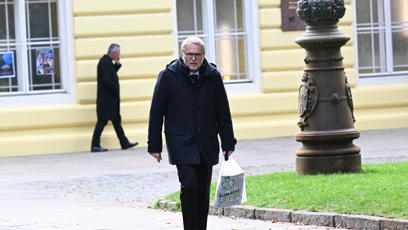 FOTO: Hosté, kteří byli pozvaní na smuteční hostinu po pohřbu Jiřího Štěpničky.