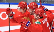 Mezinárodní sportovní arbitráž (CAS) rozhodla, že se ruské týmy mohou s okamžitou plaností znovu účastnit hokejových šampionátů.