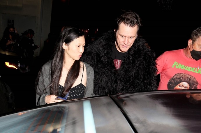 FOTO: Jim Carrey se tajně oženil s Min Ah.
