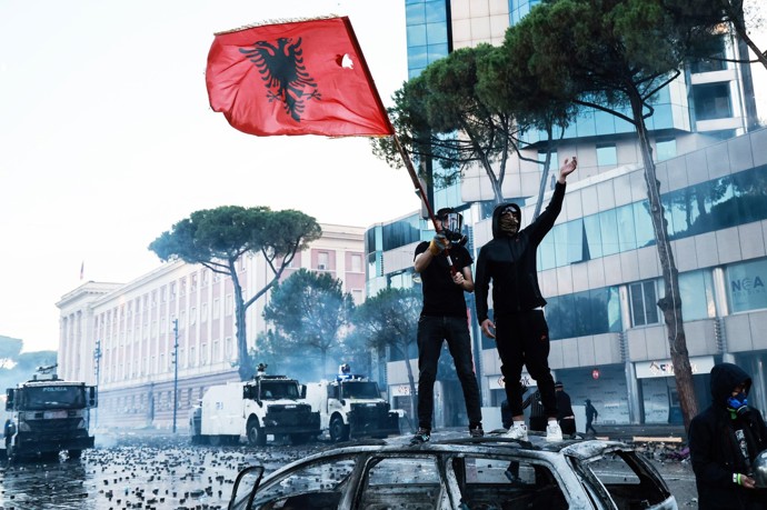 FOTO: Protesty v Albánii trvají už pátý den. – stránka 3
