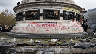 FOTO: Protesty ve Francii přerostly v násilnosti.
