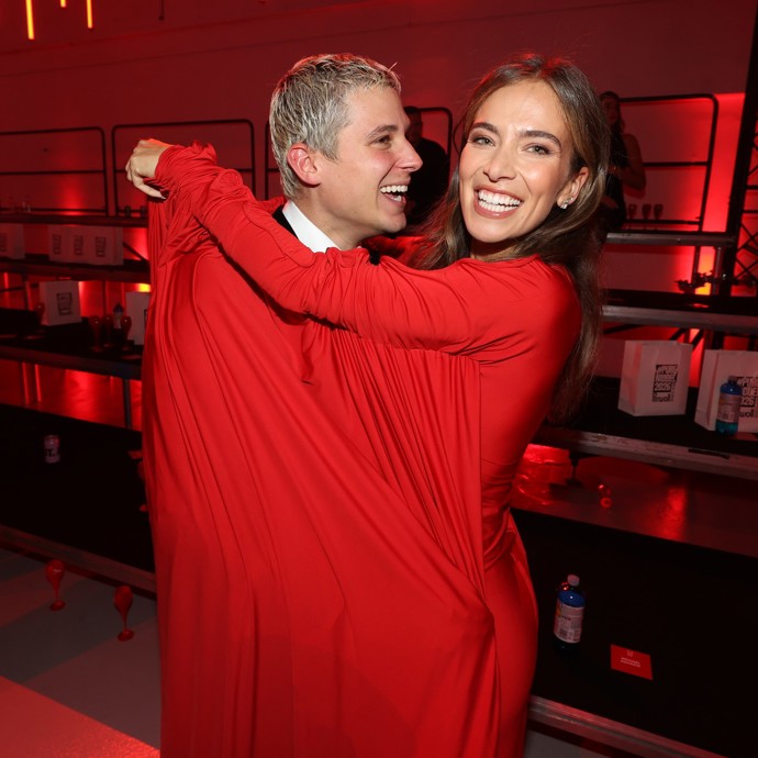 FOTO: Andrea Bezděková si Sebastiana přitáhla do náruče. – stránka 3