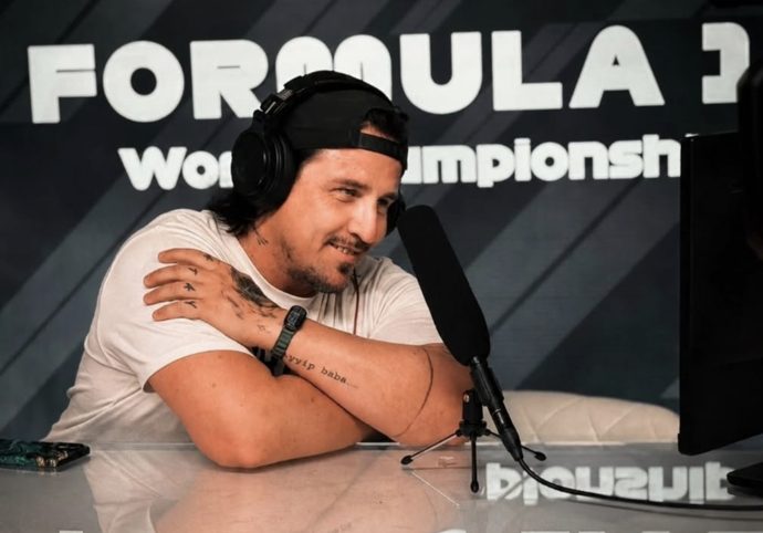 FOTO: O budoucnosti automobilového průmyslu otevřeně promluvil v pořadu eXtra Host. – stránka 2