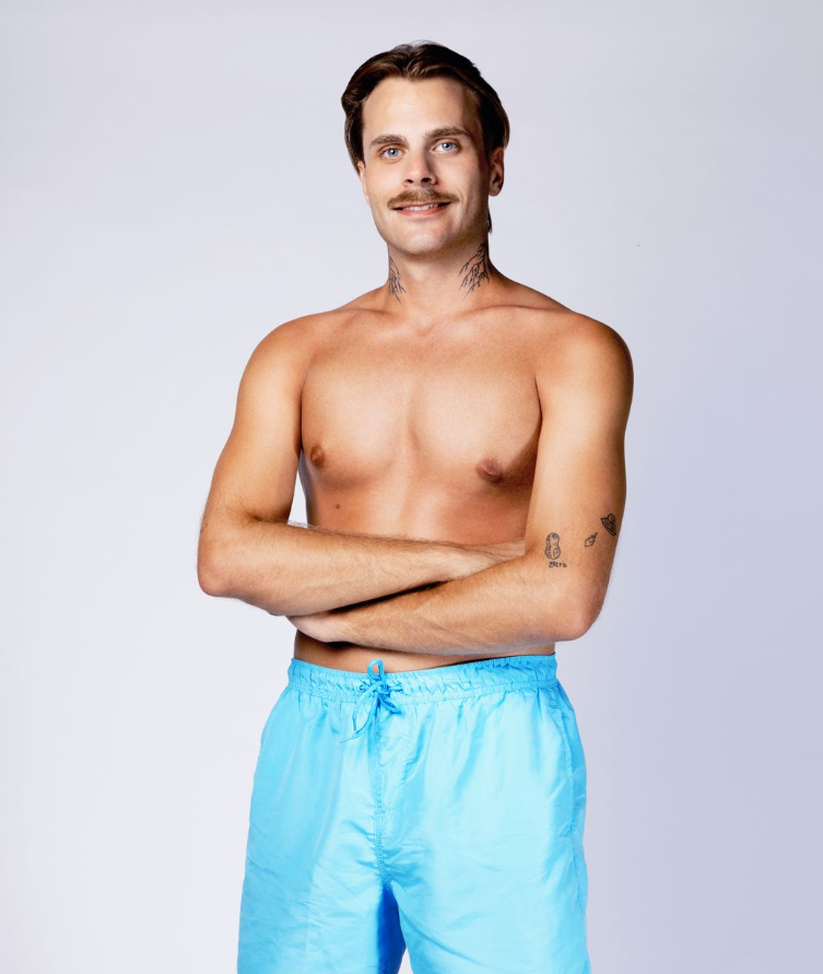 Bombshell Petr Demar alias Demi.
