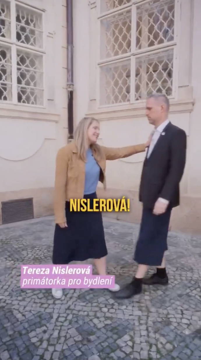 FOTO: Tereza Nislerová ve videu zdůraznila, že pirátskou kampaň v Praze řídí ona. – stránka 3