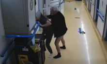 K děsivému incidentu došlo na urgentním příjmu nemocnice v bratislavské čtvrti Kramáre.
