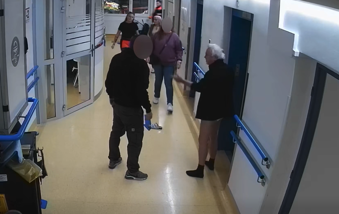 FOTO: Celý incident zachytila bezpečnostní kamera.