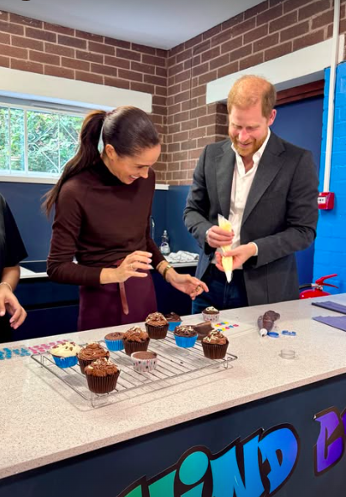 FOTO: Princ Harry a Meghan Markle na návštěve v Nottinghamu. – stránka 2