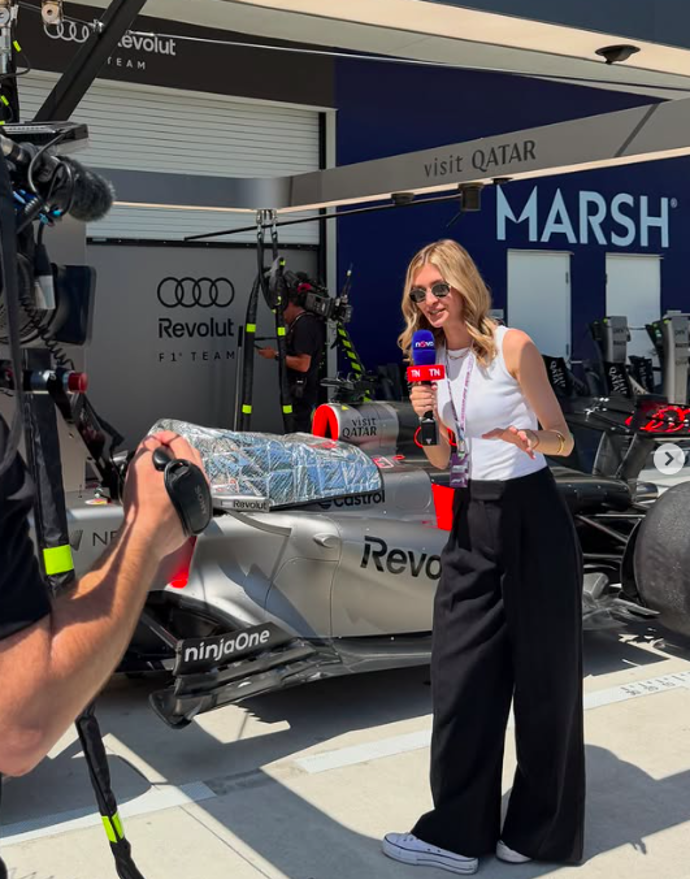 FOTO: Karolína Bulisová odchází z komentátorského týmu Formule 1. – stránka 12