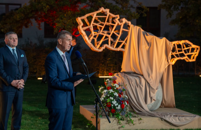 Foto k tématům Andrej Babiš, Robert Fico – stránka 14