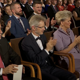 Premiér Andrej Babiš po silném projevu prezidenta netleskal.