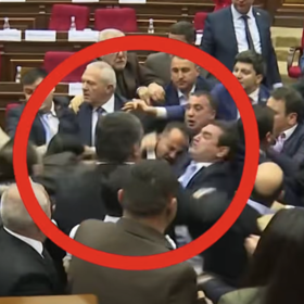 Arménští politici se porvali.