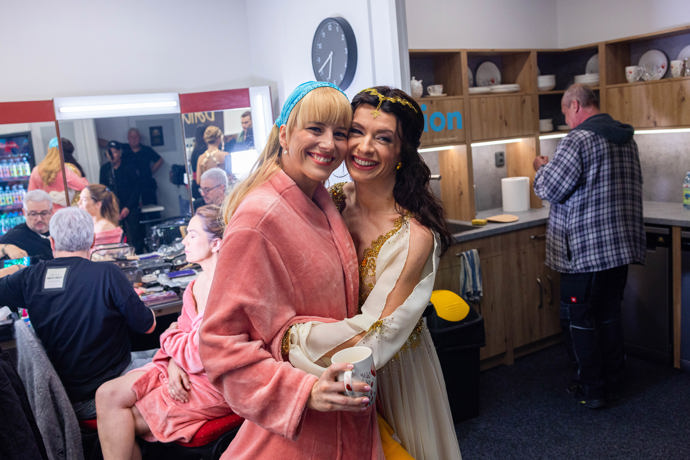 FOTO: Catharina Málek a Lenka Nora Návorková.