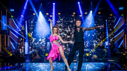 FOTO: Tomas Sean Pšenička tančí s Natálií Otáhalovou.
