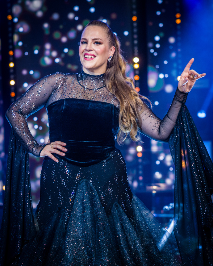 FOTO: Petra Nesvačilová si díl užila i přes zlomenou nohu. – stránka 155