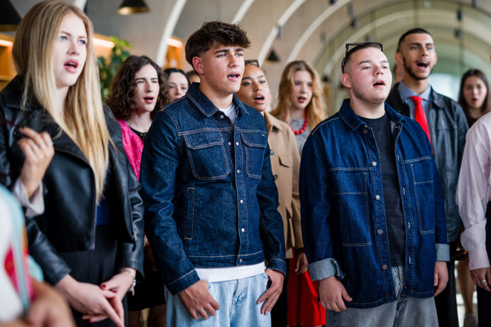 FOTO: Do další fáze SuperStar postoupilo padesát talentovaných zpěváků. – stránka 16