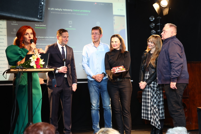 FOTO: Noře Fridrichové to velice slušelo. – stránka 6