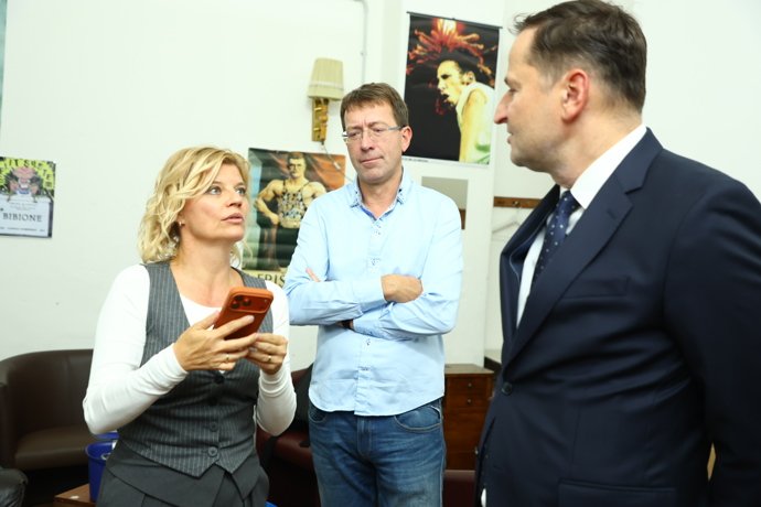FOTO: Jiří Hynek v zákulisí. – stránka 1