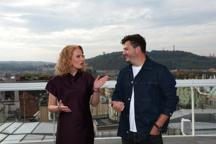 FOTO: Roman Staša bude s Kristinou Kloubkovou moderovat již počtvrté. – stránka 1