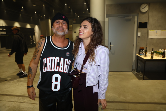 FOTO: Denisa si setkání se členy skupiny Lunetic užívala. – stránka 23