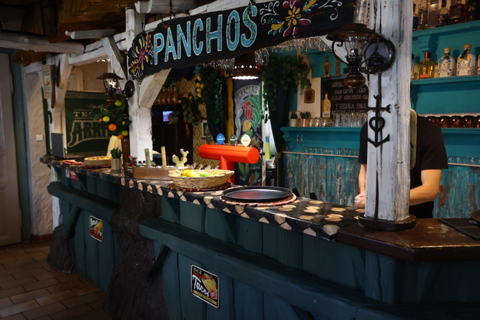 FOTO: V restauraci Pancho's údajně straší. – stránka 84