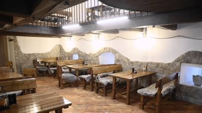 FOTO: Interiér restaurace Bašta v Bílině.