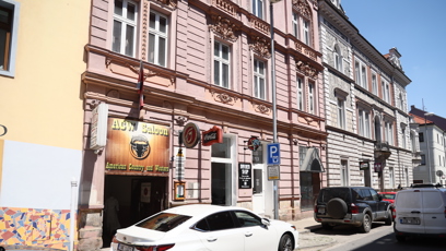 FOTO: Další zastávkou v pořadu je country hospoda ACW Saloon v Plzni.